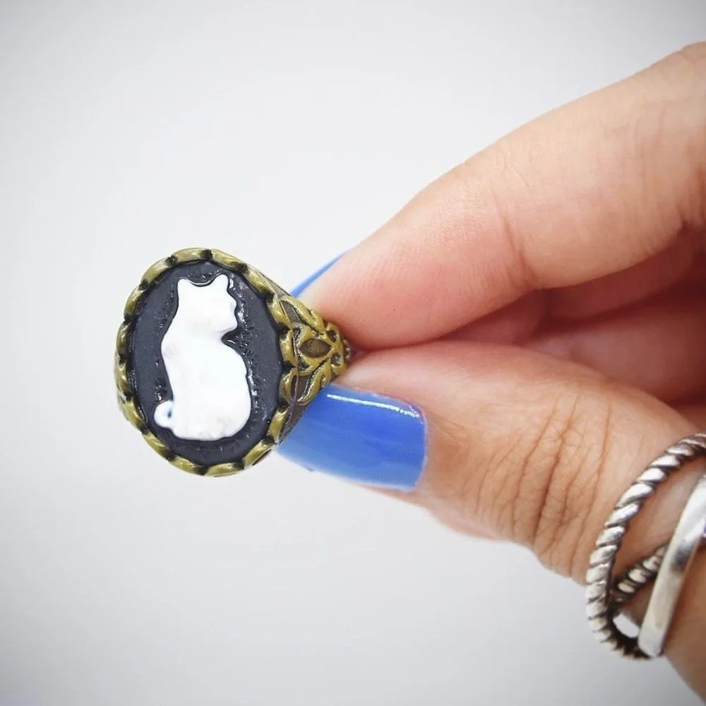 Vintage Cat Signet Ring